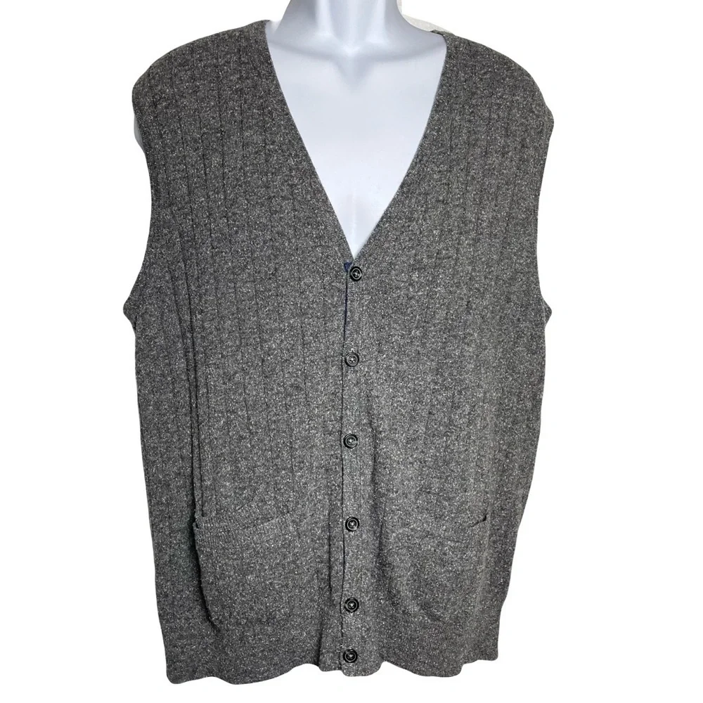 Joseph A. Bank Wool & Silk Sweater Vest Size XL 22” across chest Gray